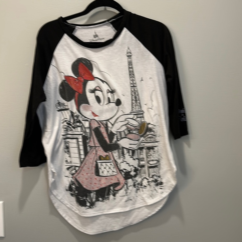 Minnie in Paris Tee Shirt Sz M